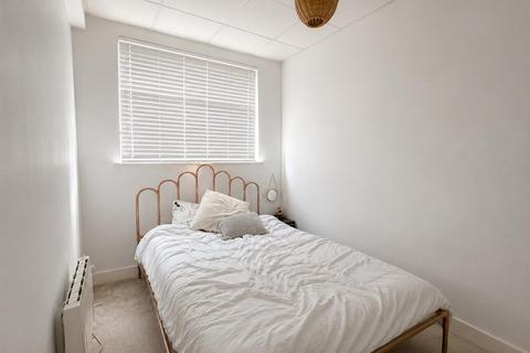 1 bedroom flat for sale, Grosvenor House, Northampton NN2
