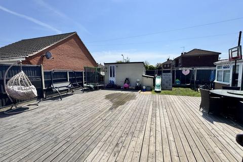 3 bedroom semi-detached house for sale, Blackbrook Close, Loughborough LE12