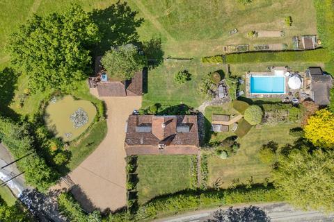 5 bedroom village house for sale, Smarden, Kent, TN27 8NN