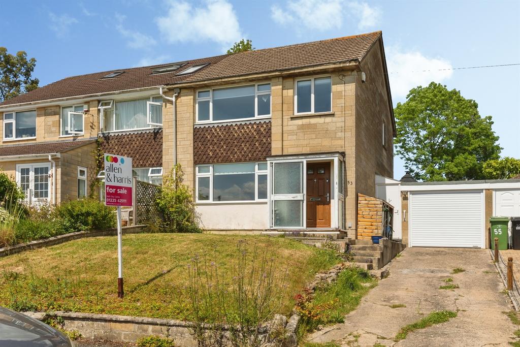 3 bedroom semi-detached house for sale