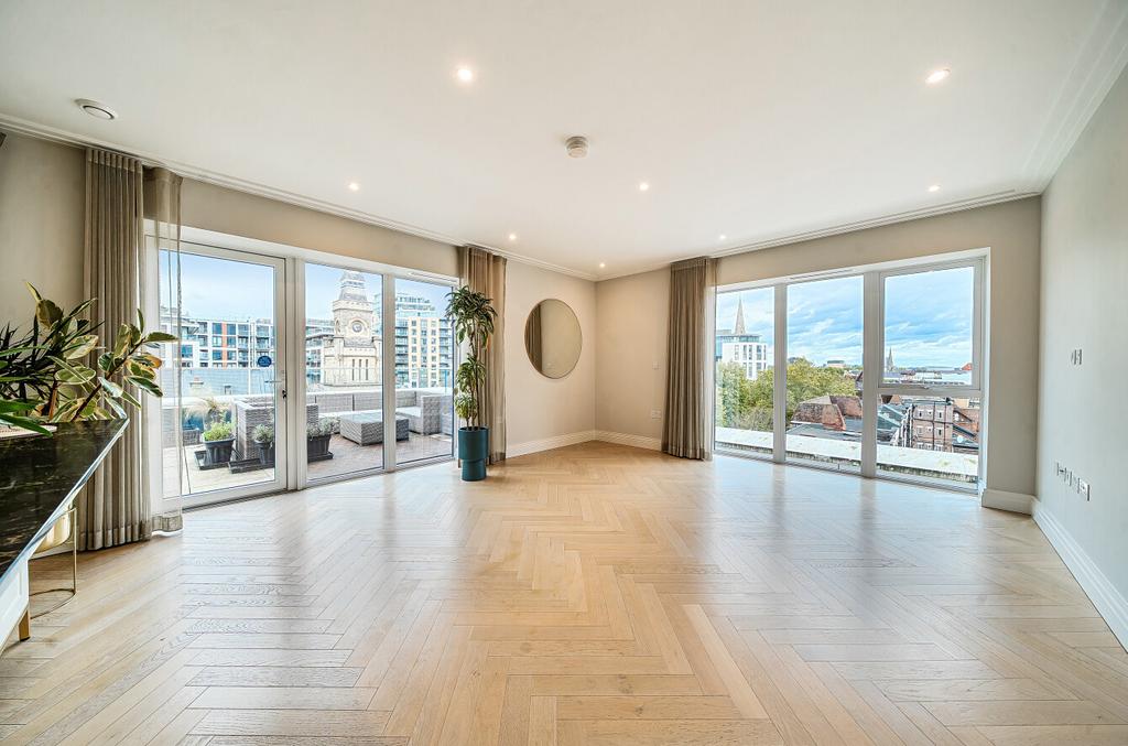 Apartment in London, Filmworks, Park Royal - View 2