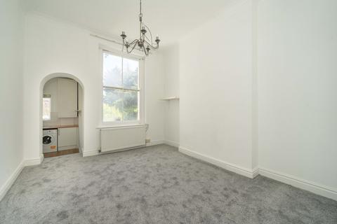 2 bedroom flat for sale, Chippenham Road, London, W9