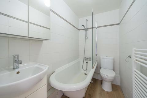2 bedroom flat for sale, Chippenham Road, London, W9