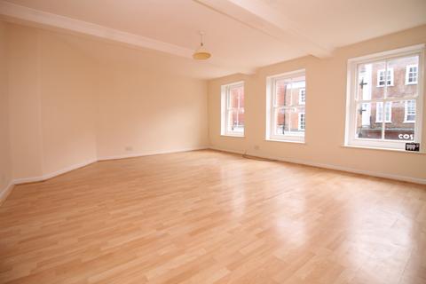 3 bedroom apartment to rent, East Street, Chichester, PO19