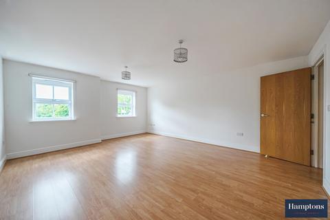 2 bedroom flat for sale, Station Approach, Amersham, HP6