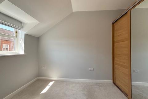 2 bedroom apartment to rent, Pine Street, Aylesbury, HP19