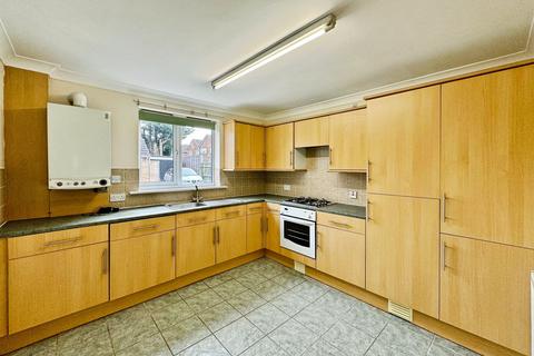 2 bedroom semi-detached house to rent, Isherwood Close, PETERBOROUGH, PE1