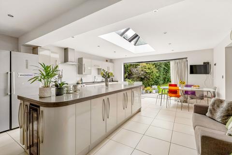 5 bedroom detached house for sale, Butlers Court Road, Beaconsfield, HP9