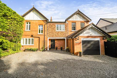 4 bedroom semi-detached house for sale, Shire Lane, Chorleywood, WD3