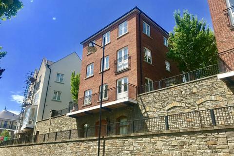Studio to rent, Meadow Bank, Neath, SA10