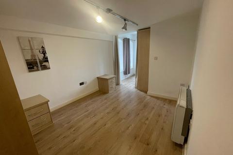 2 bedroom flat to rent, Highcroft Hall, Birmingham, B23