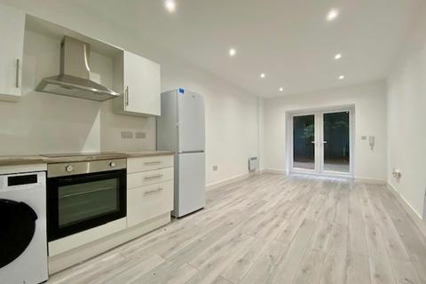 1 bedroom apartment to rent, Alton Mews, Aylesbury, HP19