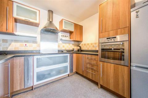 2 bedroom flat to rent, St Christophers Court, SWANSEA, SA1