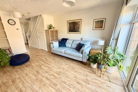 2 bedroom mews to rent, Keats Mews, Manchester, M23