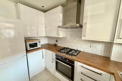 2 bedroom mews to rent, Keats Mews, Manchester, M23
