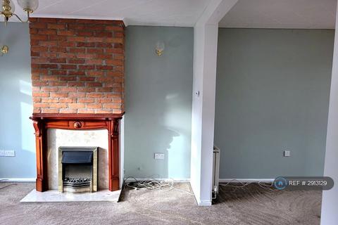 3 bedroom semi-detached house to rent, Penrose Close, Coventry, CV4
