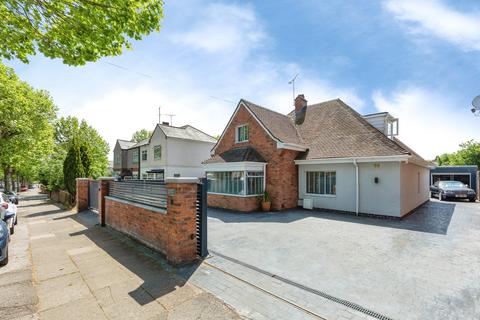 4 bedroom detached house for sale, Lythalls Lane, Holbrooks, Coventry, CV6