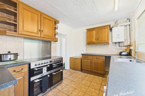 2 bedroom semi-detached bungalow for sale, Home Close, Weston Turville
