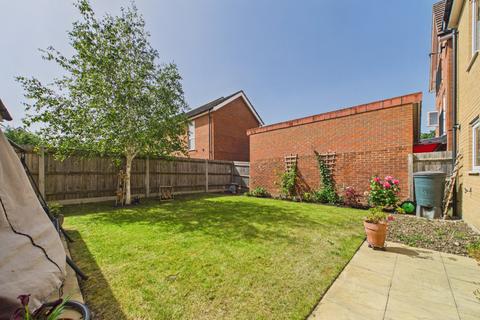 4 bedroom detached house for sale, Jaguar Lane, Bracknell, Berkshire, RG12