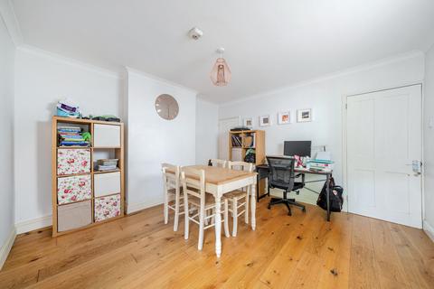 2 bedroom semi-detached house for sale, High Path Road, Surrey GU1