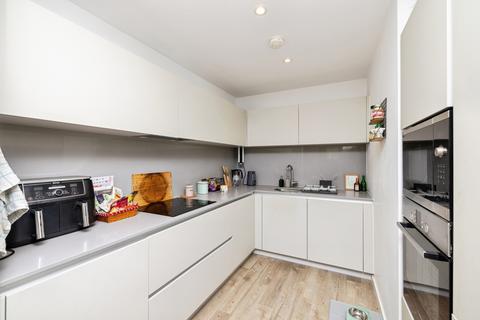 1 bedroom flat for sale, Station Approach, London, SE26
