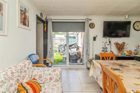 3 bedroom semi-detached bungalow for sale, Windermere Drive, Bletchley, Milton Keynes