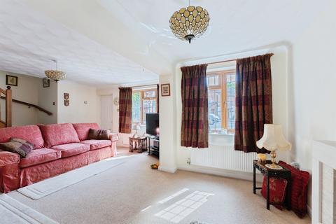 4 bedroom detached house for sale, Cardiff Close, Great Sutton, Ellesmere Port