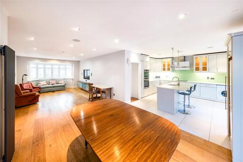 2 bedroom bungalow for sale, Bray Road, Stoke d'Abernon, Cobham, KT11