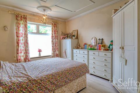 2 bedroom detached bungalow for sale, Gordon Avenue, Norwich, Norfolk