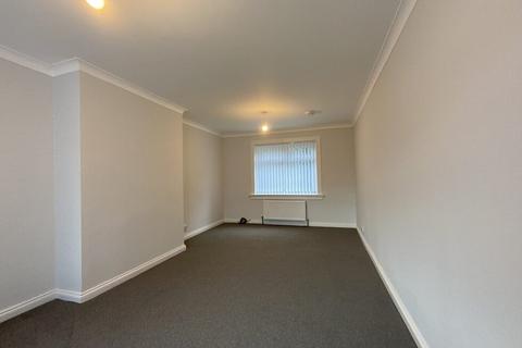 3 bedroom terraced house to rent, Fenickland Avenue , Ayr KA7