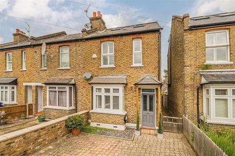 Munster Road, Teddington TW11