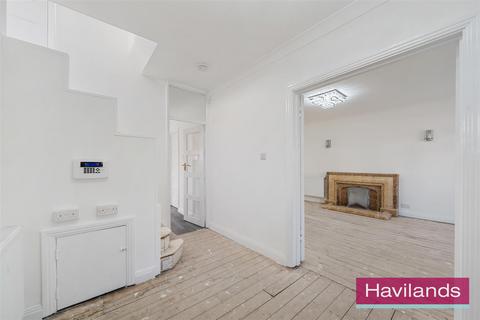3 bedroom detached house for sale, Farmleigh, Southgate, London