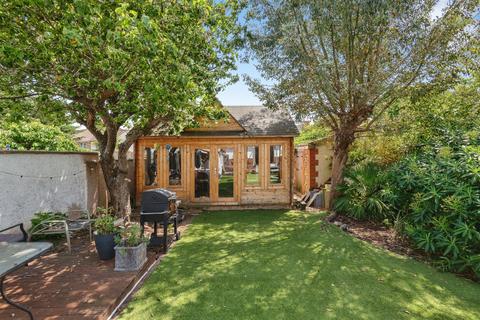 4 bedroom semi-detached house for sale, Eastwick Road, Taunton