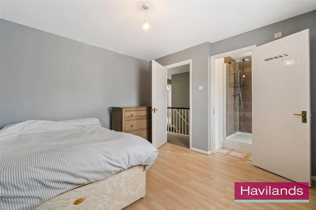 En suite bedroom, en suite