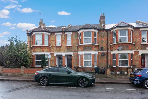 Pulteney Road, London E18