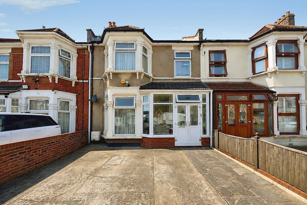 5 bedroom terraced house for sale