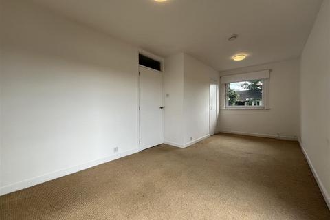 undefined, Bridgend Court, Perth