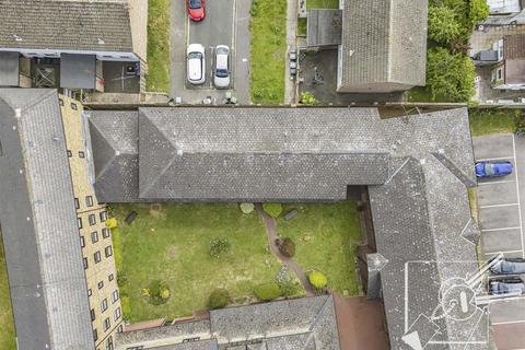 1 bedroom ground floor flat for sale, St. James's Oaks, Trafalgar Road, Gravesend