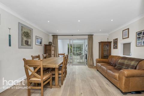 5 bedroom detached house for sale, Home Farm Lane, Bury St Edmunds