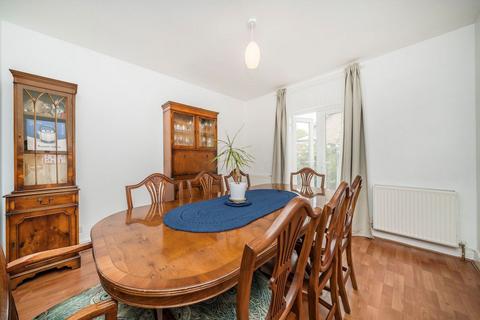 3 bedroom detached house for sale, Tolworth Road, Surbiton KT6