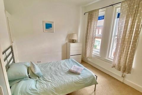 3 bedroom house to rent, St. Augustine Road, Southsea, PO4