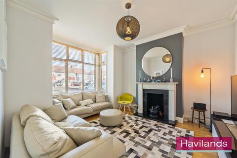 3 bedroom detached house for sale, Firs Lane, London