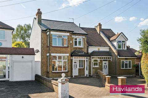 3 bedroom detached house for sale, Firs Lane, London