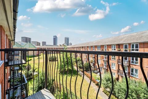 1 bedroom flat for sale, Garter Way, Canada Water, London, SE16