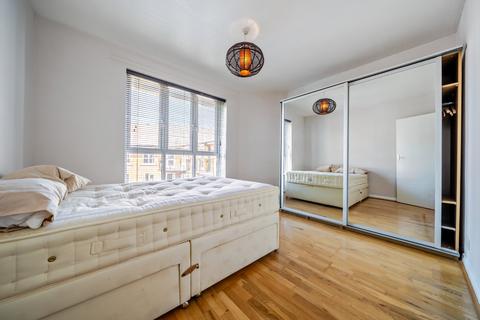 1 bedroom flat for sale, Garter Way, Canada Water, London, SE16