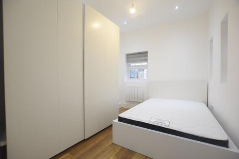 undefined, Romford Road, Stratford, E15