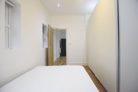 undefined, Romford Road, Stratford, E15