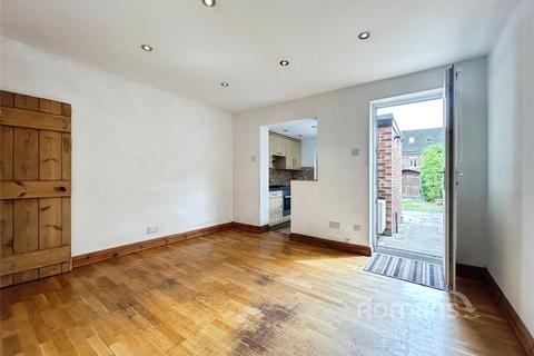 3 bedroom terraced house for sale, High View Road, Farnborough