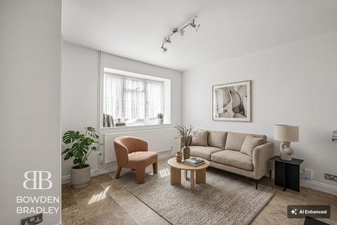 2 bedroom terraced house for sale, Burrow Road, Chigwell, IG7