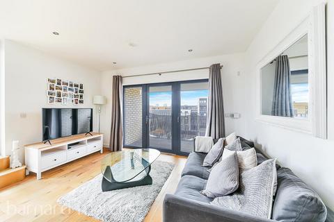 2 bedroom apartment to rent, Eythorne Road, London